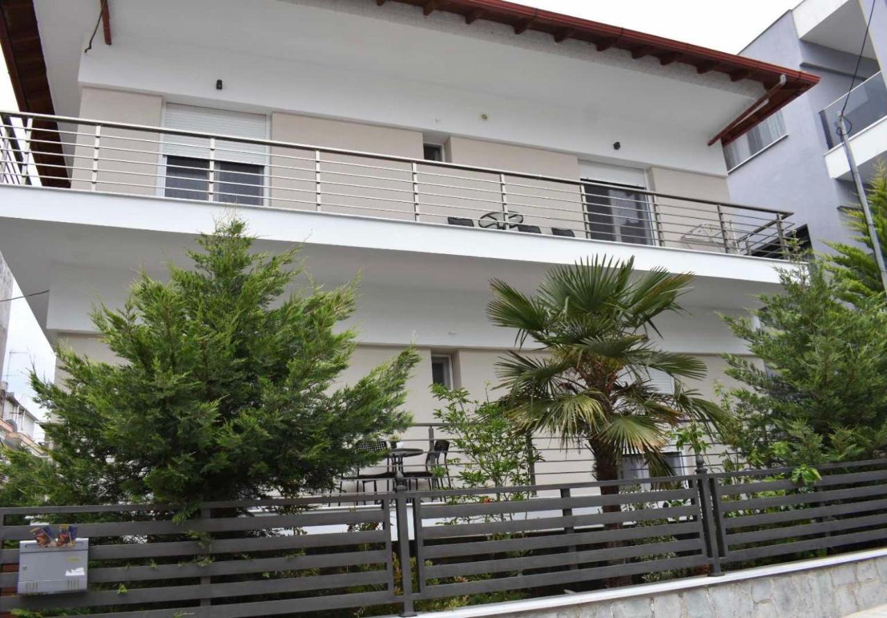 Davidana Deluxe Apartments Nea Kallikrateia Esterno foto